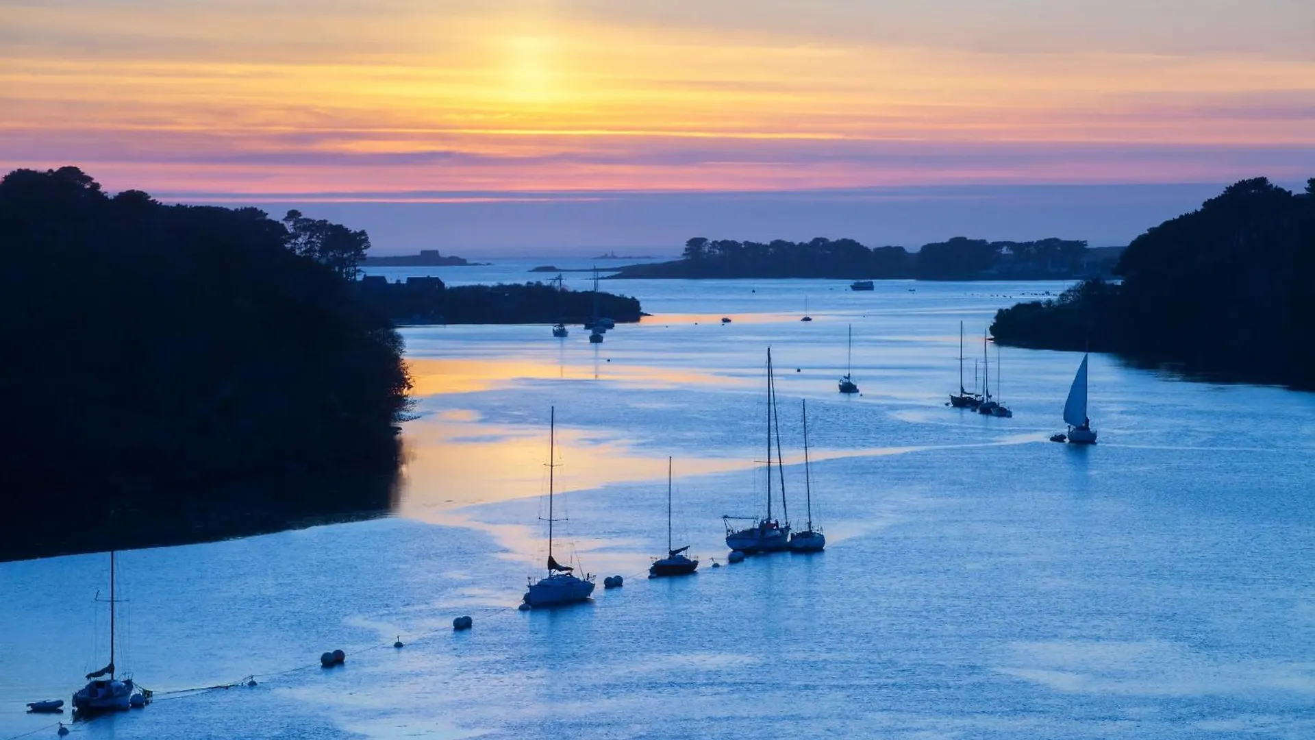 Apartman La Maison Bleue En Iroise - Randonnees Gr34 - Plage 10 Min A Pieds - Wifi, Velos Vae Gratuits, Jardin - Exposition Plein Sud Loc-Maria-Plouzané Franciaország